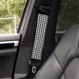 Houndstooth seatbelt shoulder pads