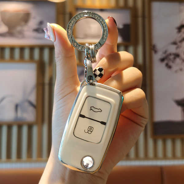 Chery风云2 Key Cover - Durable & Protective | Wholesale & Custom Logo - Chery Model D: Milk White (Single Shell + Diamond-Encrusted Buckle)